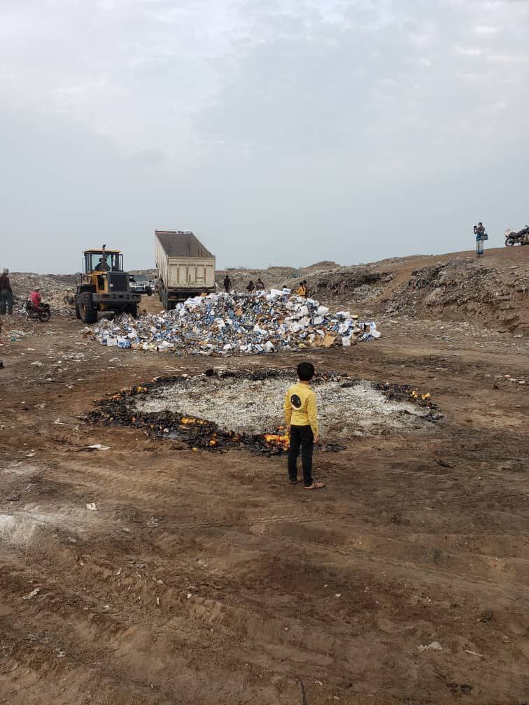 إتلاف أكثر من 29 طن من منتج الخوخ منتهي الصلاحية 